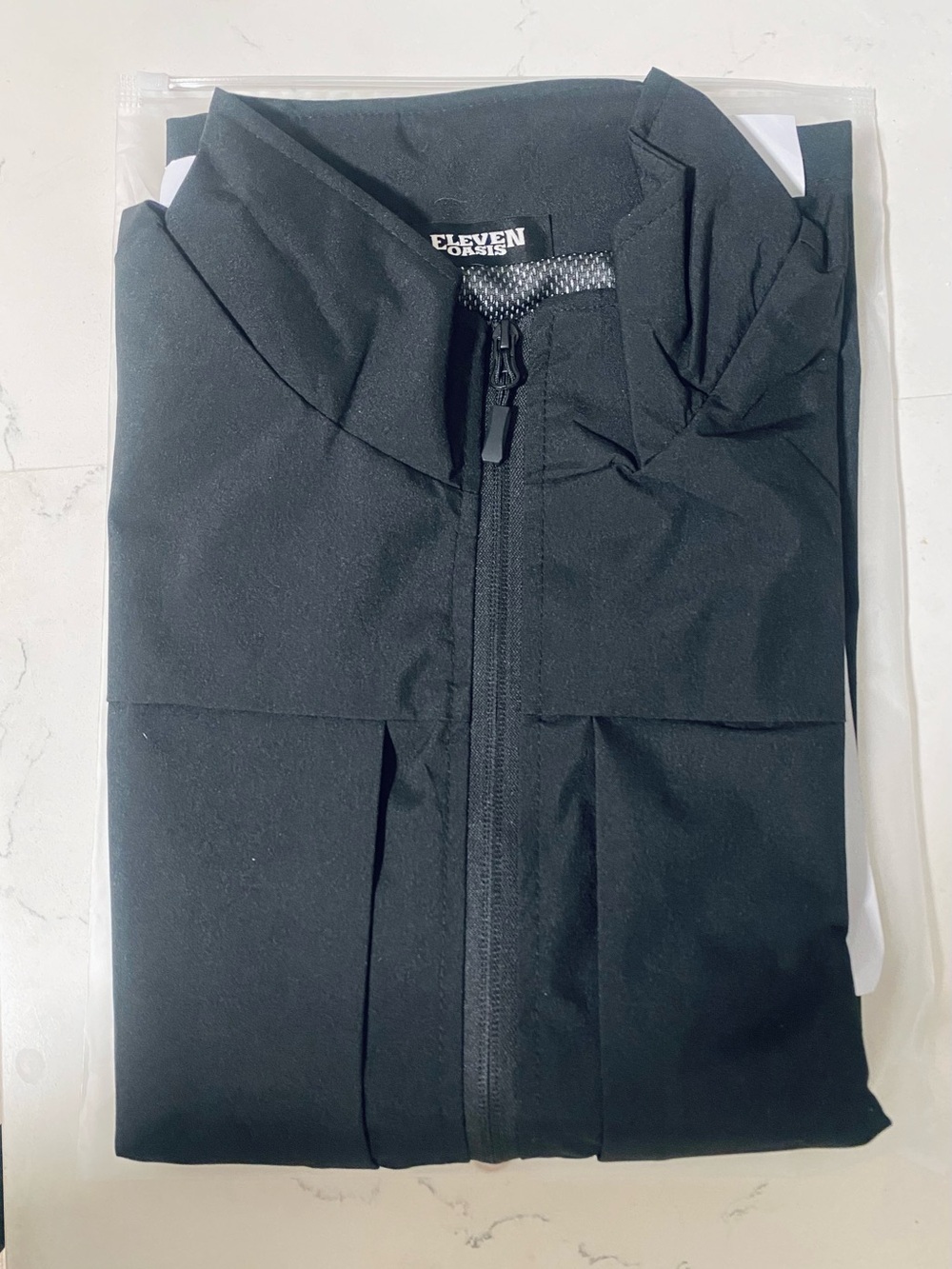 Oasis Eleven Men’s Black Vest